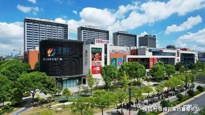 盘百科→首页网站→中心楼盘百科→首页网站→24小时热线象屿天宸雅颂售楼处电话→象屿天宸雅颂售楼中心电话→楼(图9)